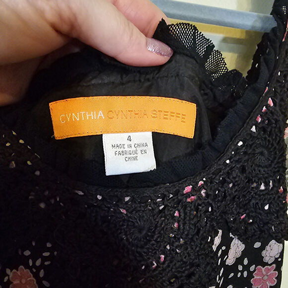 Cynthia Steffe Women's Silk Floral Fit and Flare Dress with Velvet Trim Size 4 - Picture 7 of 9